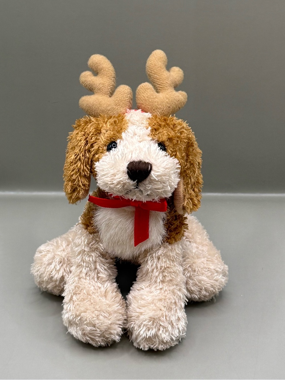 Vintage GANZ Soft Spots Christmas Dog Plush Stuffed Animal Bean Bag Plush HX4209